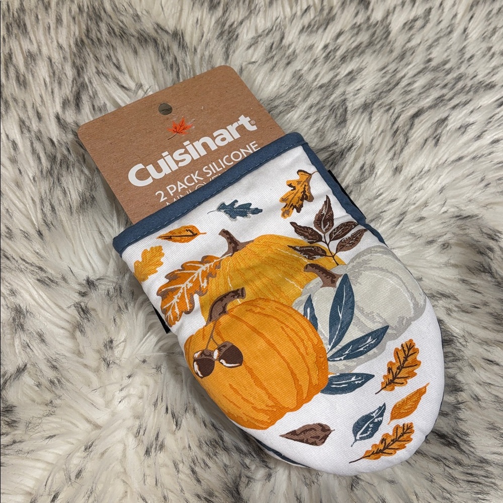 NWT Cuisinart 2 Pack Silicone Mini Oven Mitts Pumpkins